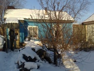 Екатеринбург: продам дом в районе, СНТ  Вторчермет-1   Бревенчатый дом утепленный на зиму , состоящий из 2 небольших комнат, каменная печь, 2 пластиковых окна, са