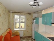 Санкт-Петербург: 1-комн, кв-ра 41 м2 в Пушкинском р-не 1-комн. квартира 41 м2 на 3 этаже 11-этажного нового дома в пос. Шушары. Свежий ремонт, застекленная лоджия с мо