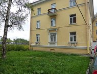 Санкт-Петербург: Продам комнату 21 кв, м в 3-к кв, Красносельский р-н СПб Продается большая комната (20. 5 кв. м) в малонаселенной 3-комнатной квартире.   Комната в 