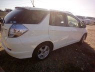 : Honda Fit Shuttle , 2012  Honda Fit Shuttle , 2012 ,        .  , 